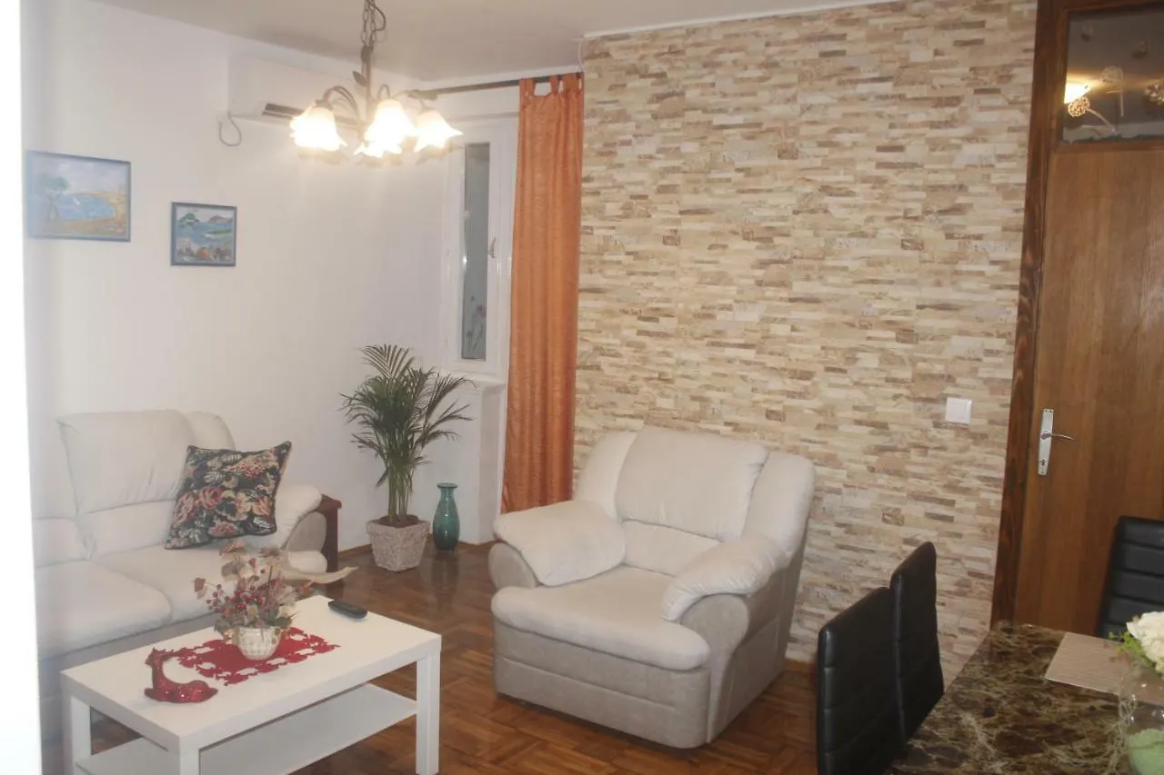 Apartman Jadranka Njivice 0*,  Croatia
